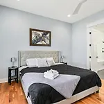 Germantown Gem On 5th Holiday home *
