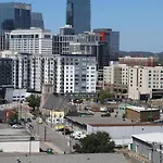 Palatial Abode With Downtown View & Free Parking Nashville