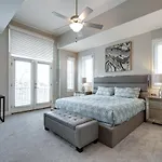 Stunning Nashville Condo Minutes From Broadway