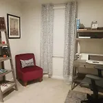 Suburban Chic- Close To The Music City Downtown Buzz