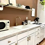 Great In Weho Apartment