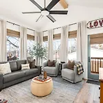 Home In Walkable East Nashville 2 Miles To Nissan Stadium Alan Jackson Holiday home Nashville