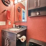 Contemporary Paradise W/ Private Bathroom *