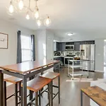 Holiday home Antioch Townhome < 14 Mi To Downtown Nashville! *