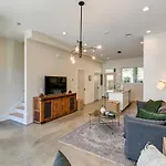 7 Mi To Dtwn Nashville: Modern Madison Townhome *