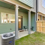 7 Mi To Dtwn Nashville: Modern Madison Townhome Holiday home *