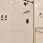 Quiet, And Cozy, Minutes From Attractions And Experiences! Nashville