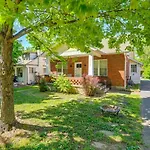 Convenient Nashville Home About 3 Mi To Downtown!