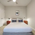 Cozysuites Music Row Spacious 1br In Nashville! 60 Apartment
