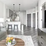 Modern Apartment In Prime Location Id9717X32