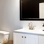 Apartment 5 Points Retreat In East Walk To Restaurants Bars And Music Nashville