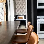 5 Points Retreat In East Walk To Restaurants Bars And Music *