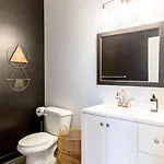 5 Points Retreat In East Walk To Restaurants Bars And Music Apartment Nashville