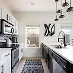Holiday home Relax In Style Near The Heart Of Music Nashville