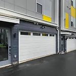 Rooftop Skyline View - Karaoke Stage - 4 Bedroom