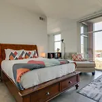 Holiday home Traveler's Haven 1bd 1 And Half Bath 2 Story East *