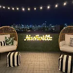 Minutes From Downtown-12 Beds-Karaoke