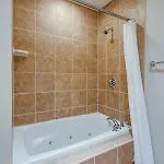 Historic Edgefield 2bd 2ba Loft