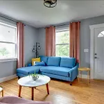 Hot Tub Getaway Close To Downtown! * Nashville