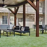 Cozysuites Music Row Elegant 1Br W Free Parking 51