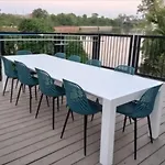 New Listing! Gorgeous Downtown Walk To On The River #3 Aparthotel