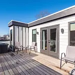 Myrtle D Holiday home *