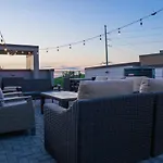 Twelve South Holiday home