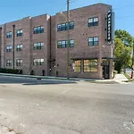 Chic East With Free Parking 3 Mi To Broadway * Nashville