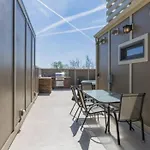 Holiday home Glitz & Guitars I Stylish 3br With Rooftop Hot Tub In East Nashville