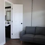 Inviting 1 Bedroom 10 Mins To Nash Hotel Nashville