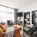 Modern Comfort Only 2 Mile To Downtown Broadway Apartment *