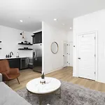Near Downtown Broadway & Stadium - Free Parking Nashville