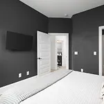 Near Downtown Broadway & Stadium - Free Parking * Nashville