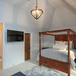 Supreme Luxury For Discerning Tastes Holiday home Nashville