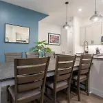 Vibe/3 Miles 2broadway/11 Bds Holiday home