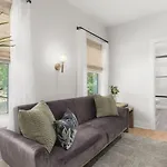 Holiday home Huge Rooftop Patio At Stunning Spacious House