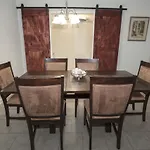 Elegant 3 Bedroom Apt With Free Parking And Balcony