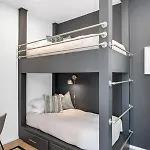 Holiday home Gulch With Pool Gym Private Patio & Garage *