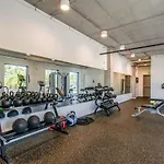 Upscale Cozy Nashville Condo With Pool, Patio, Parking