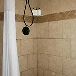 Apartment With Pool And Free Parking Walk Downtown & Germantown