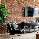 Apartment Stunning River View Walk To Downtown Rooftop Patio