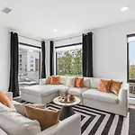 Apartment Oasis On The River With Garage Walk To Downtown Nashville