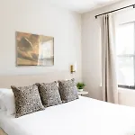 Holiday home Luxury By Music Row Belmont Vanderbilt Free Parking Nashville