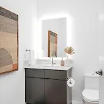 Penthouse River View Walk Downtown, Garage Parking Holiday home