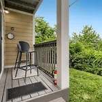 With Pool And Free Parking Walk Downtown & Germantown * Nashville