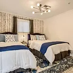 Apartment With Pool And Free Parking Walk Downtown & Germantown *