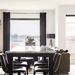 Apartment Stunning River View Walk To Downtown Rooftop Patio *