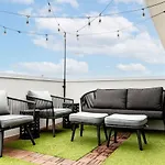 Stunning River View Walk To Downtown Rooftop Patio