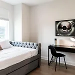 Diamond Retreat Townhome With Garage 3 Mi To Downtown Holiday home *