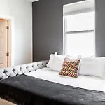 Star Retreat Townhome With Garage 3 Miles To Downtown Holiday home Nashville